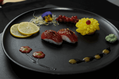 S9. Aburi Thon avec Fromage Nigiri