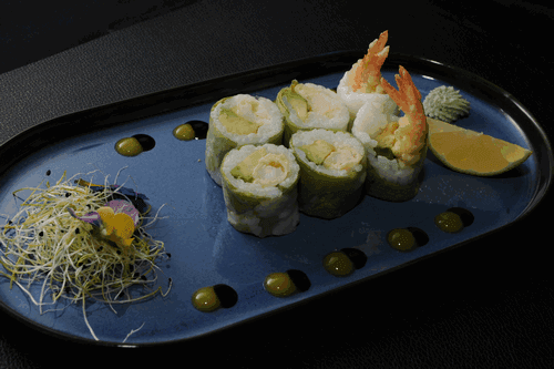 S39. Tempura crevette Avocat (6 pièces)