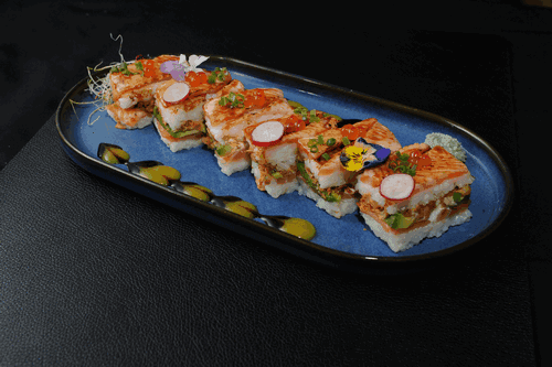 S36. Oshi Sushi laqué (6 pièces)