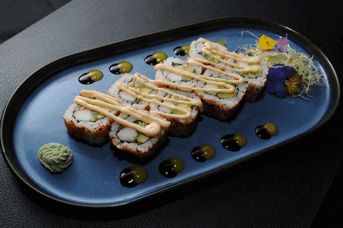 S49. Spicy California roll (8 pièces)